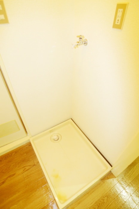 洗濯機置場 煉瓦館１１