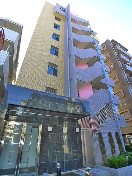 エントランス部分 パルティ－ル