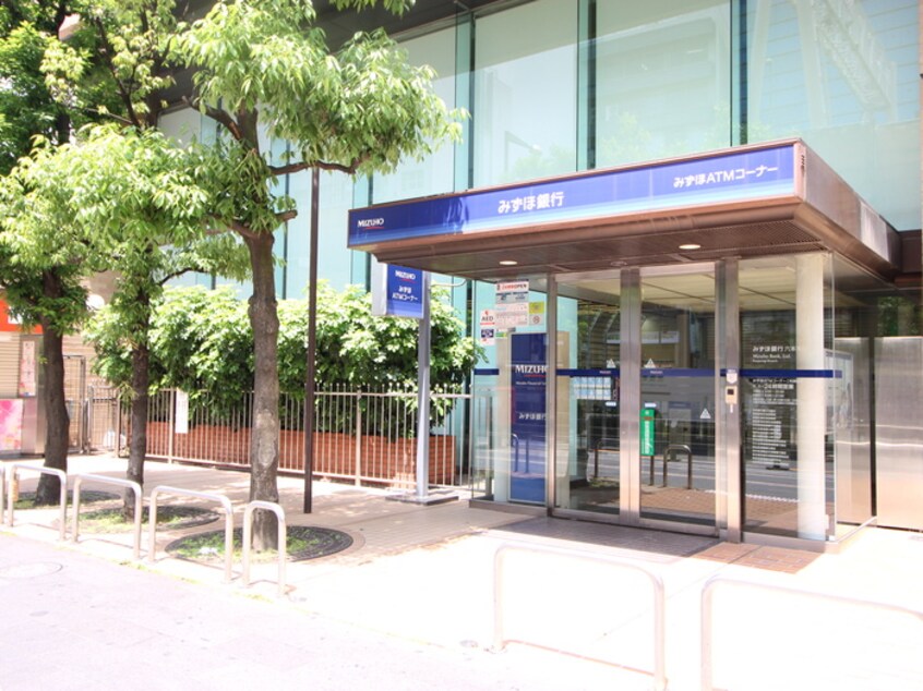みずほ銀行六本木支店(銀行)まで350m ROPPONGI SEVEN