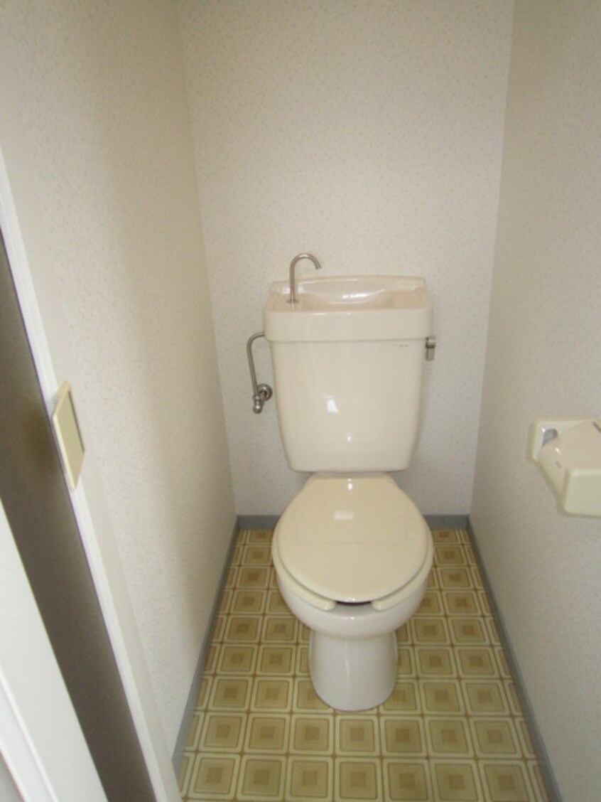 トイレ カ－ムハイツ恋ヶ窪Ⅱ