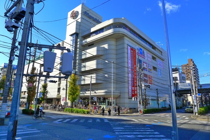 丸広南浦和店(デパート)まで280m セレッサＹＳ