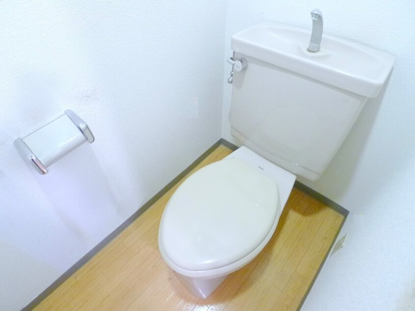 トイレ 第３ラフィ－ネ