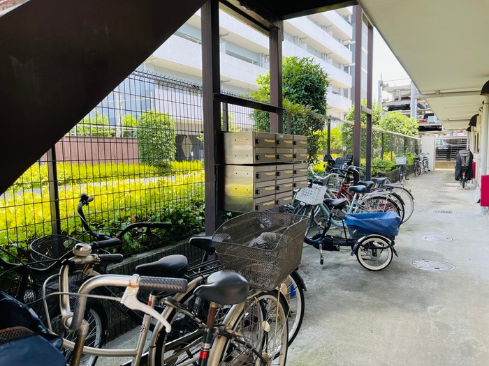 駐輪場 シャルマン谷塚駅前