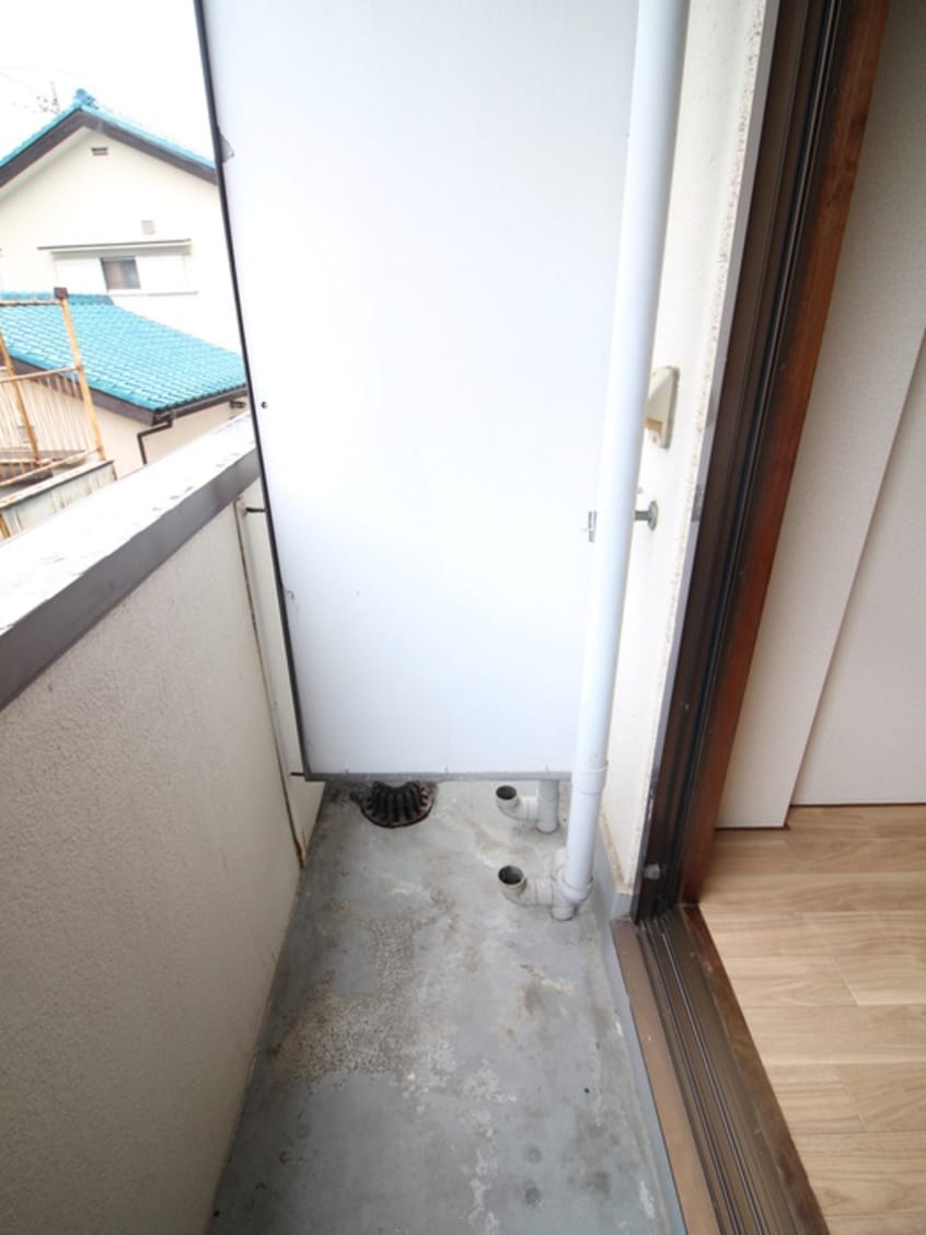 洗濯機置場 シャルマン谷塚駅前
