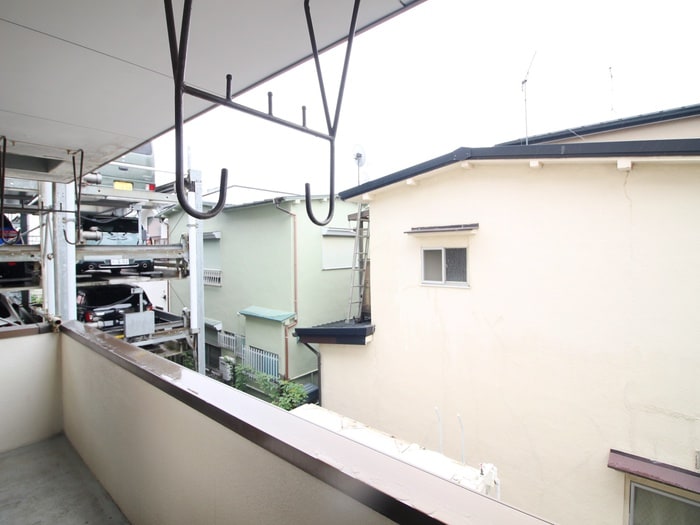 室内からの展望 シャルマン谷塚駅前