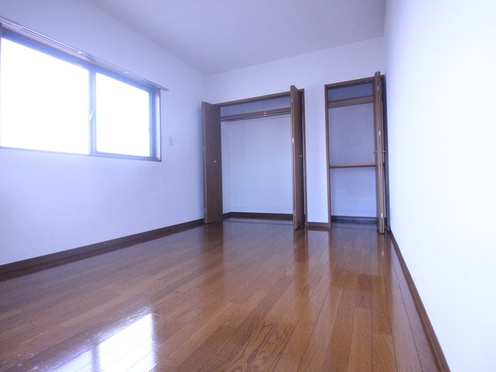 居室 ワイズコ－ト