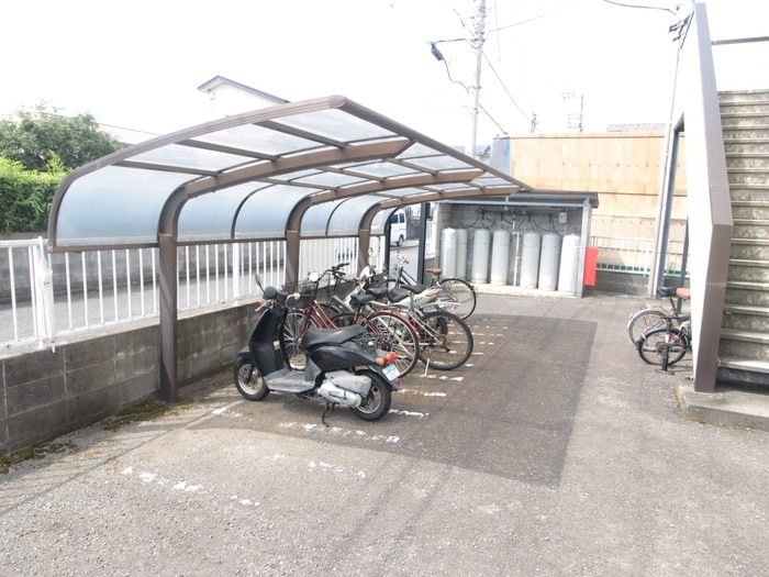 駐輪場 ヴェルディ湘南台