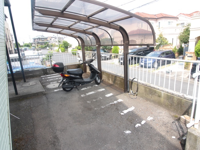 駐輪場 ヴェルディ湘南台