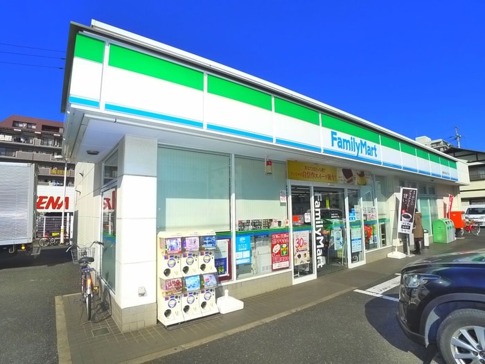 ファミリーマート(コンビニ)まで208m Le Ciel Bleu