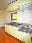 キッチン メゾンゴールド１