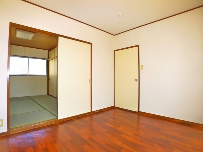 収納 メゾンゴールド１