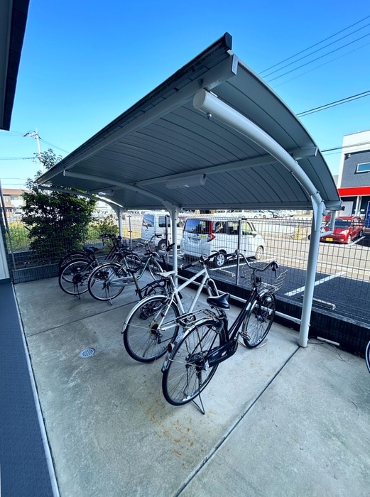 駐輪場 Ｃｈａｔ　ｎｏｉｒ