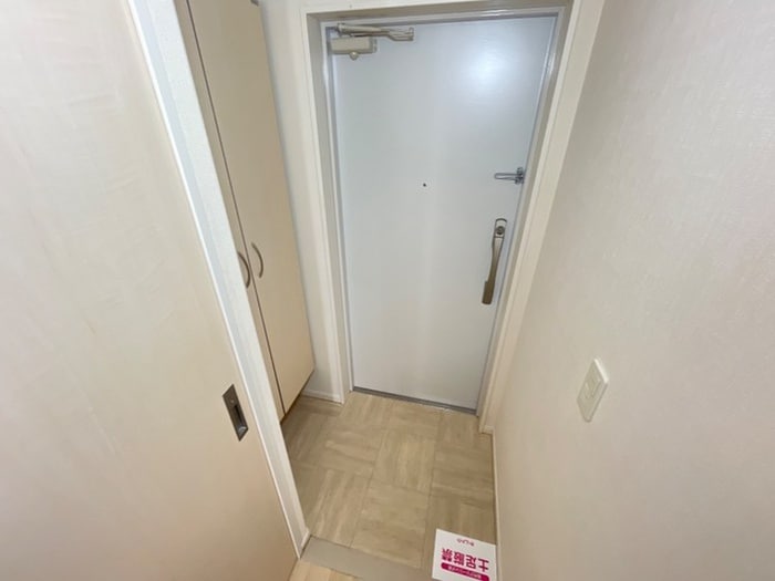 玄関 Ｃｈａｔ　ｎｏｉｒ