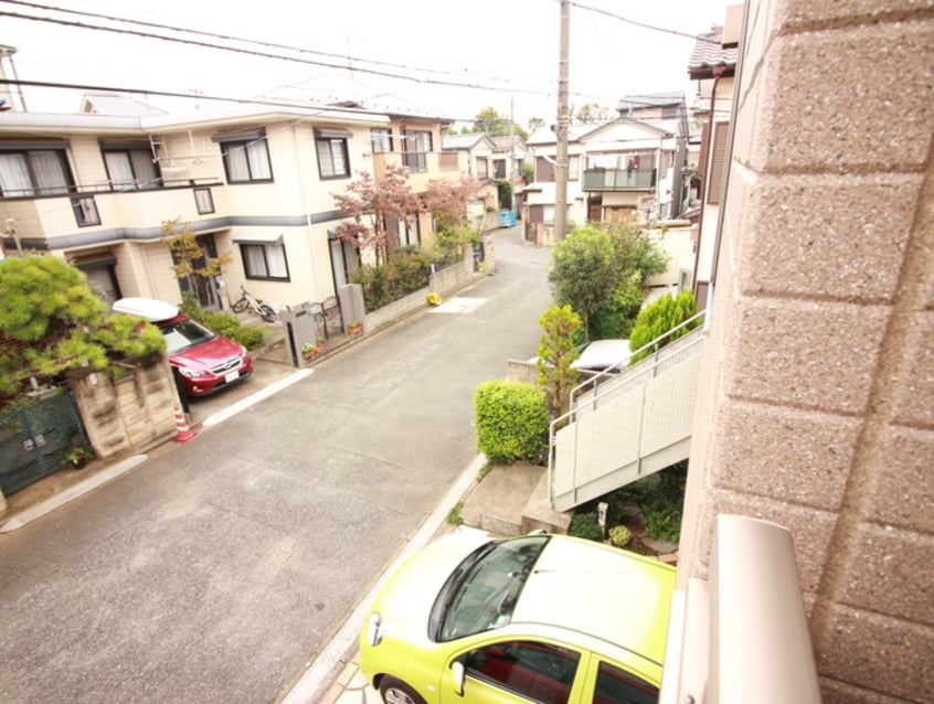 室内からの展望 ヒルズ上の台