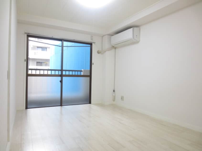 居室 コーポ大塚