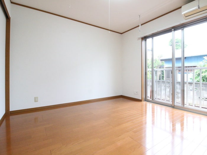 居室 コリーヌ上町