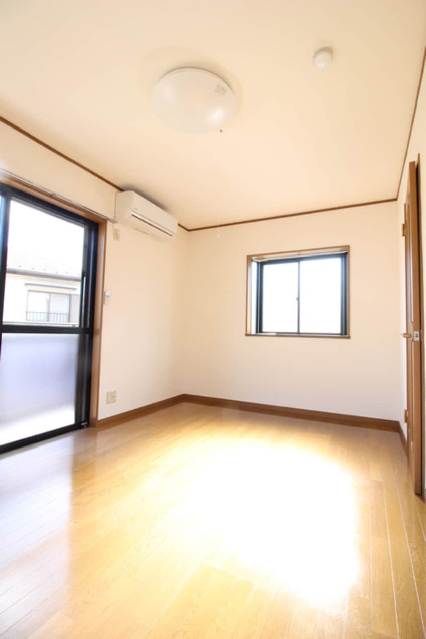 居室 Ｓｕｎ・ロヒ－ユ