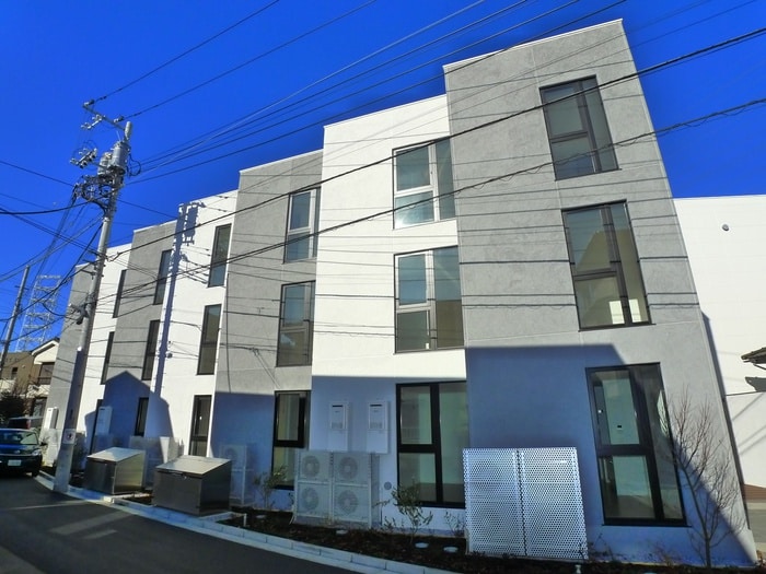 外観写真 ARUITTE　AOI