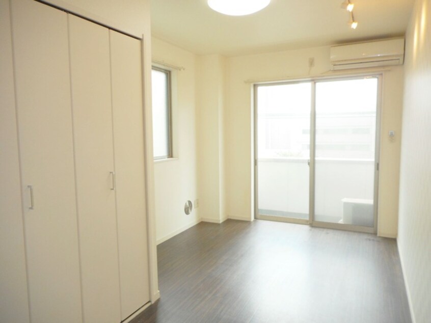 居室 DAIYA RESIDENCE CHIBA