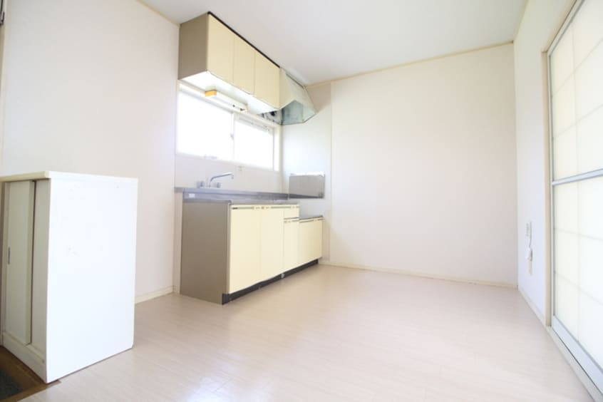 居室 メゾンブロ－Ｃ