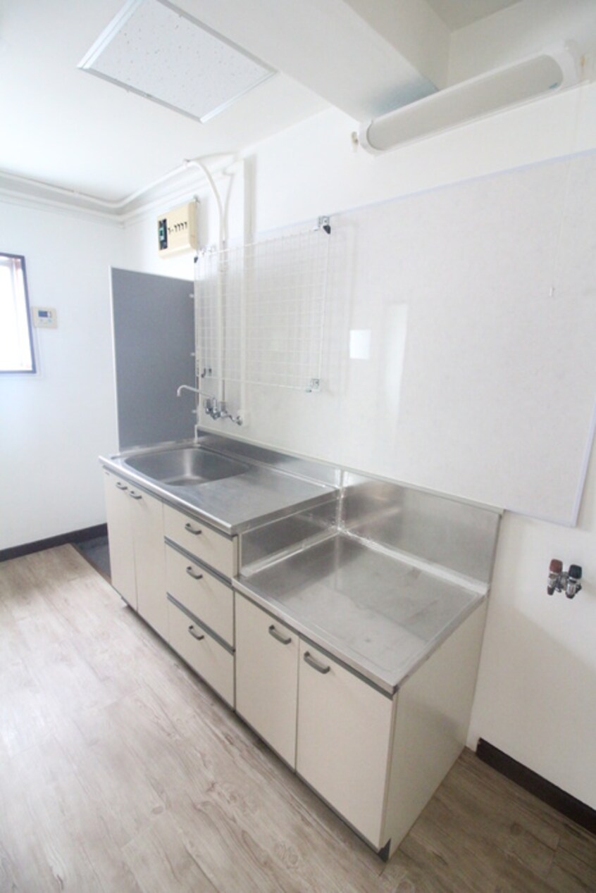 キッチン 光ハウス（２Ｆ）