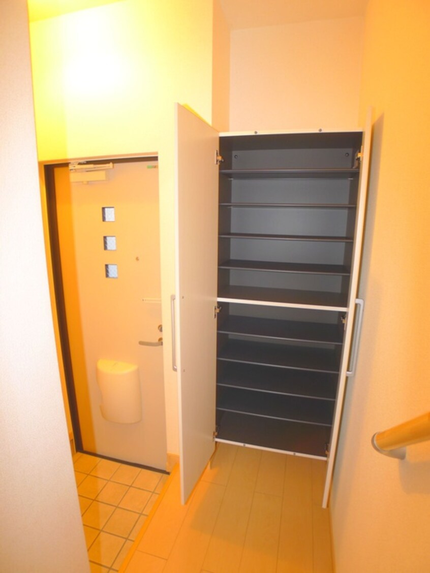 靴箱 サンリット・オ－クⅣ