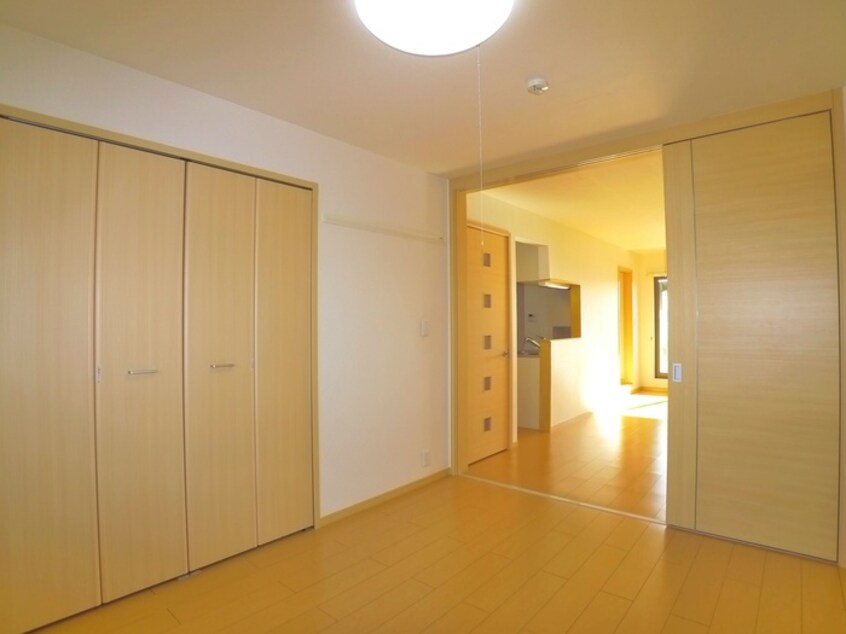 居室 サンリット・オ－クⅣ