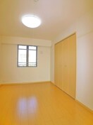 居室 サンリット・オ－クⅣ