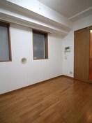 居室 ダイナフォ－ト日本橋（301）