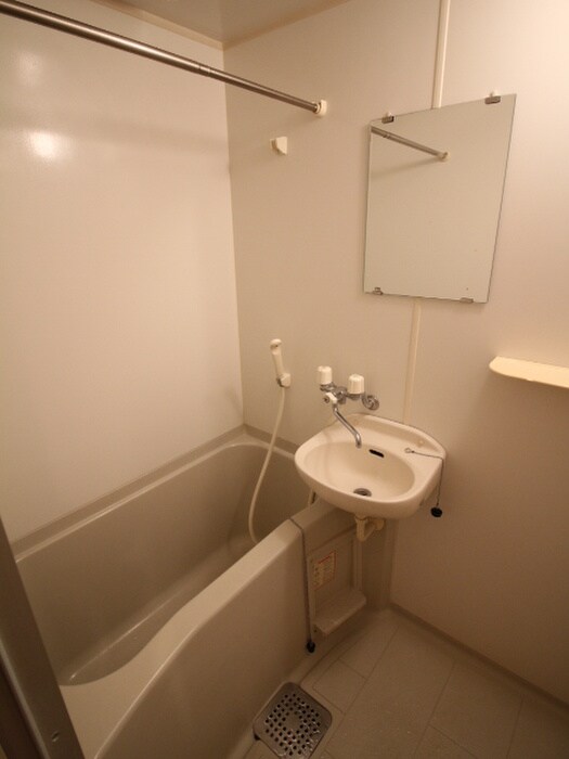 バス／シャワールーム等 ダイナフォ－ト日本橋（301）