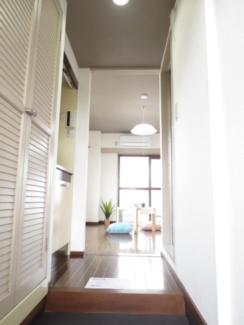 玄関 シェーンブルン瀬谷