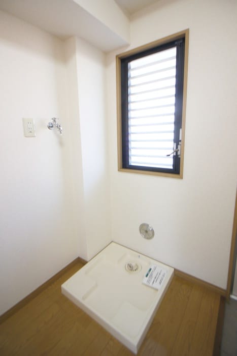 洗濯機置場 ファンテ－ジ池田