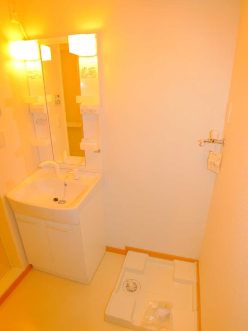 洗濯機置場 フォルトゥ－ナコンテ