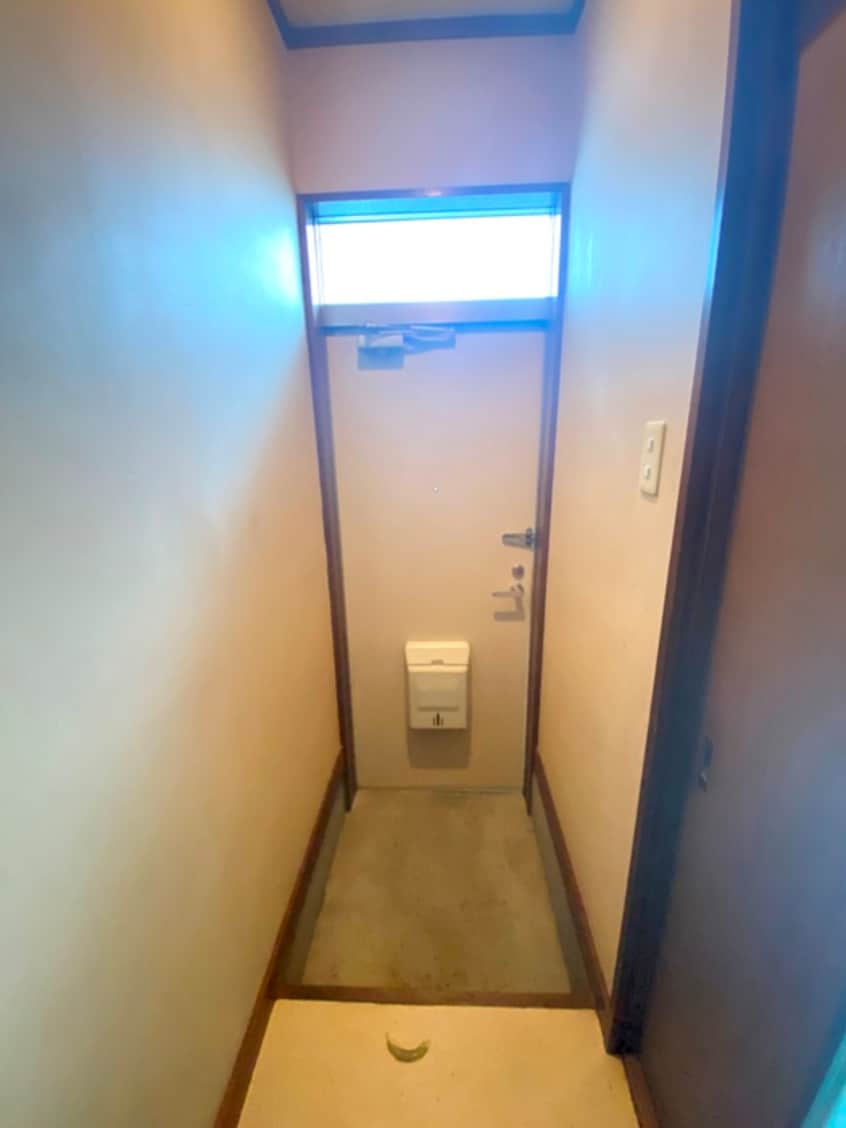 玄関 メゾン秋葉
