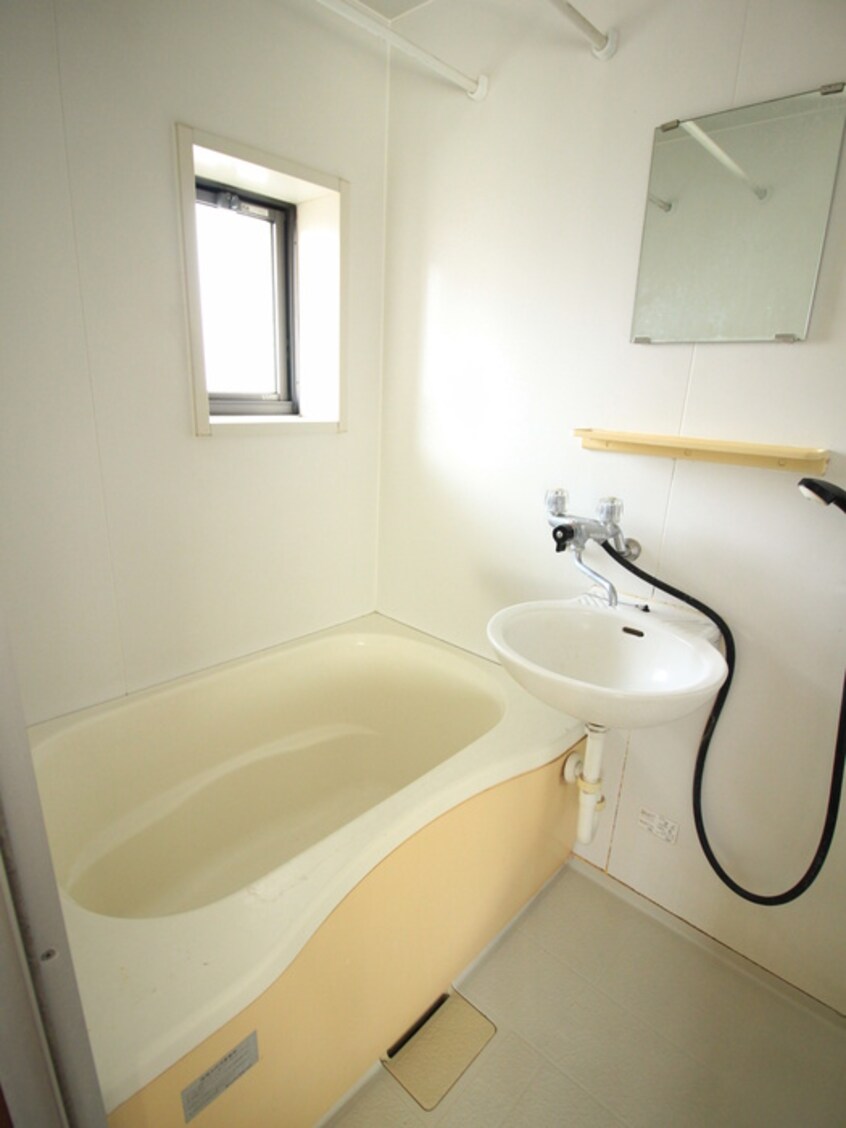 バス／シャワールーム等 Ｔ、Ｓカ－ネル