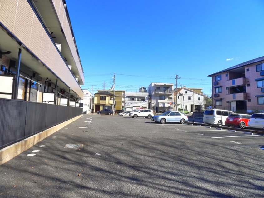 駐車場 グランドパレス