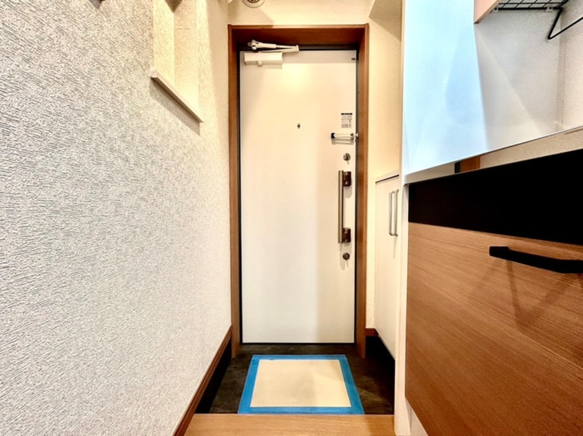 玄関 リブ白楽A