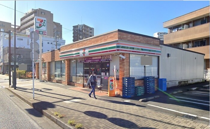 セブンイレブン藤沢遊行通り店(コンビニ)まで450m イディアフジサワハイツ