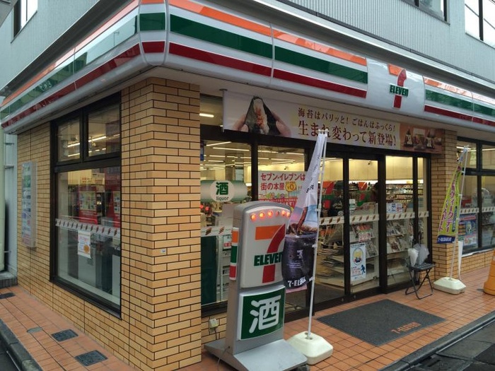 セブンイレブン(コンビニ)まで39m アメニティプラザ