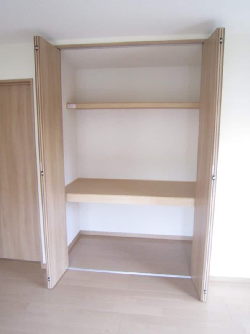 収納 新川荘