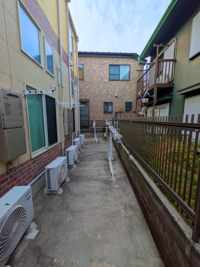 駐輪場 ユナイト石川町アッシュフォード