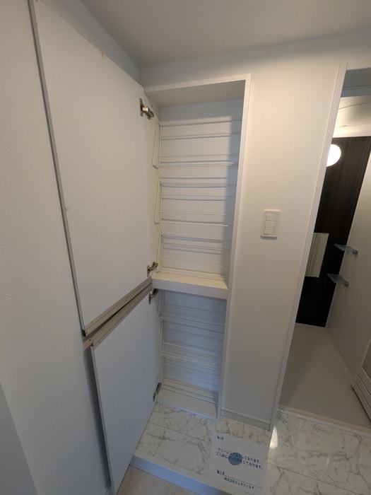 靴箱 ユナイト石川町アッシュフォード