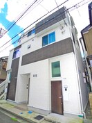 ファーストベイ一之江の外観