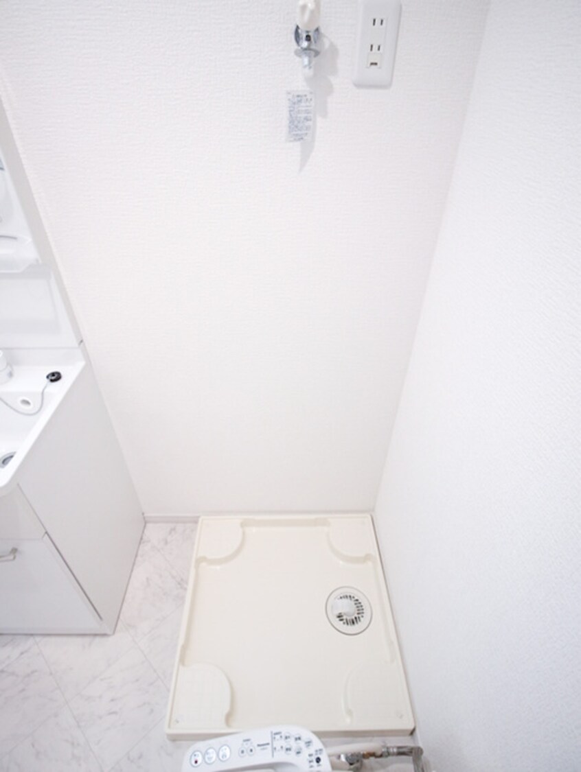 洗濯機置場 ファーストベイ一之江