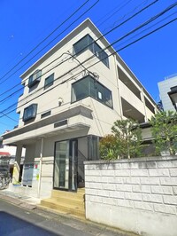 第8ボアビル