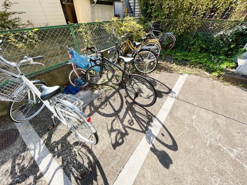 駐輪場 グロリア向ヶ丘