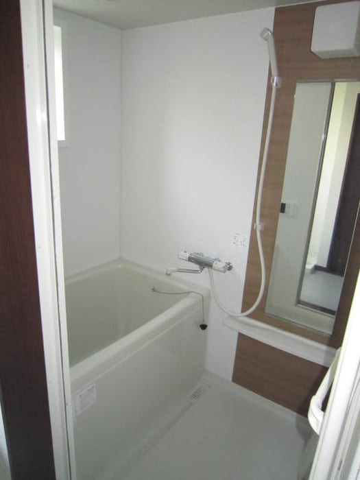 バス／シャワールーム等 スクエア－タウン桜森Ｄ