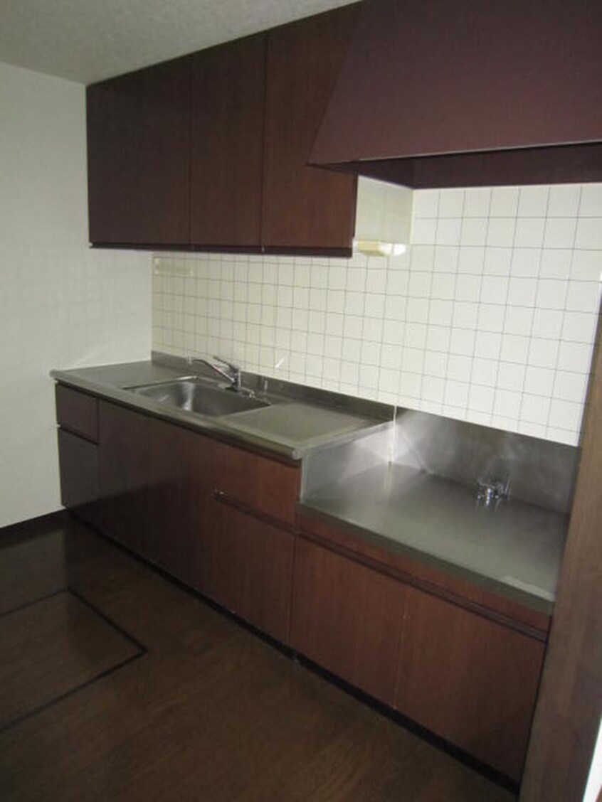 キッチン スクエア－タウン桜森Ｄ