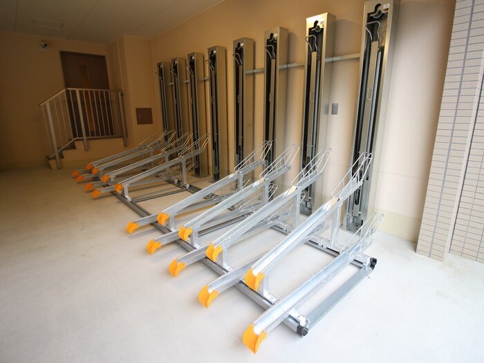 駐輪場 ルクレ板橋