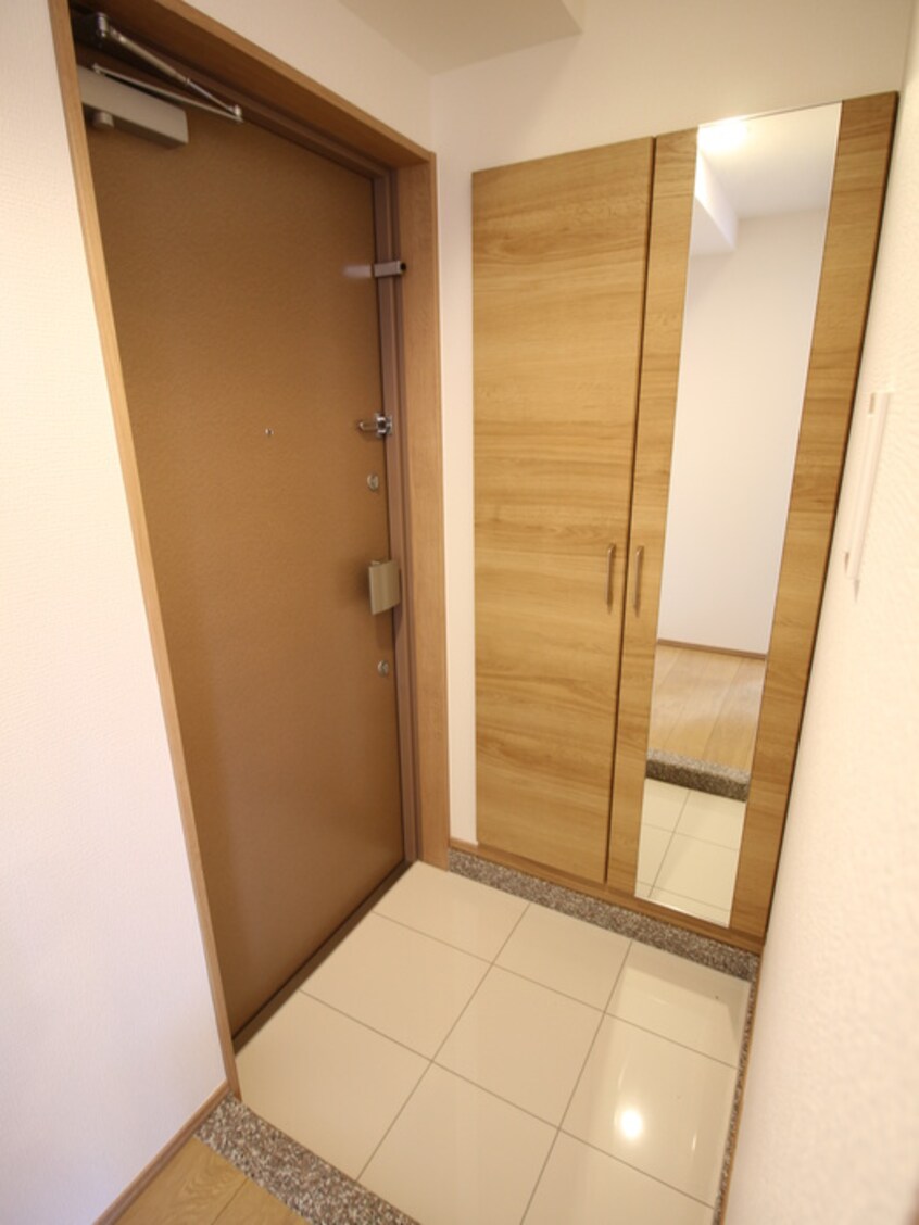 玄関 ルクレ板橋